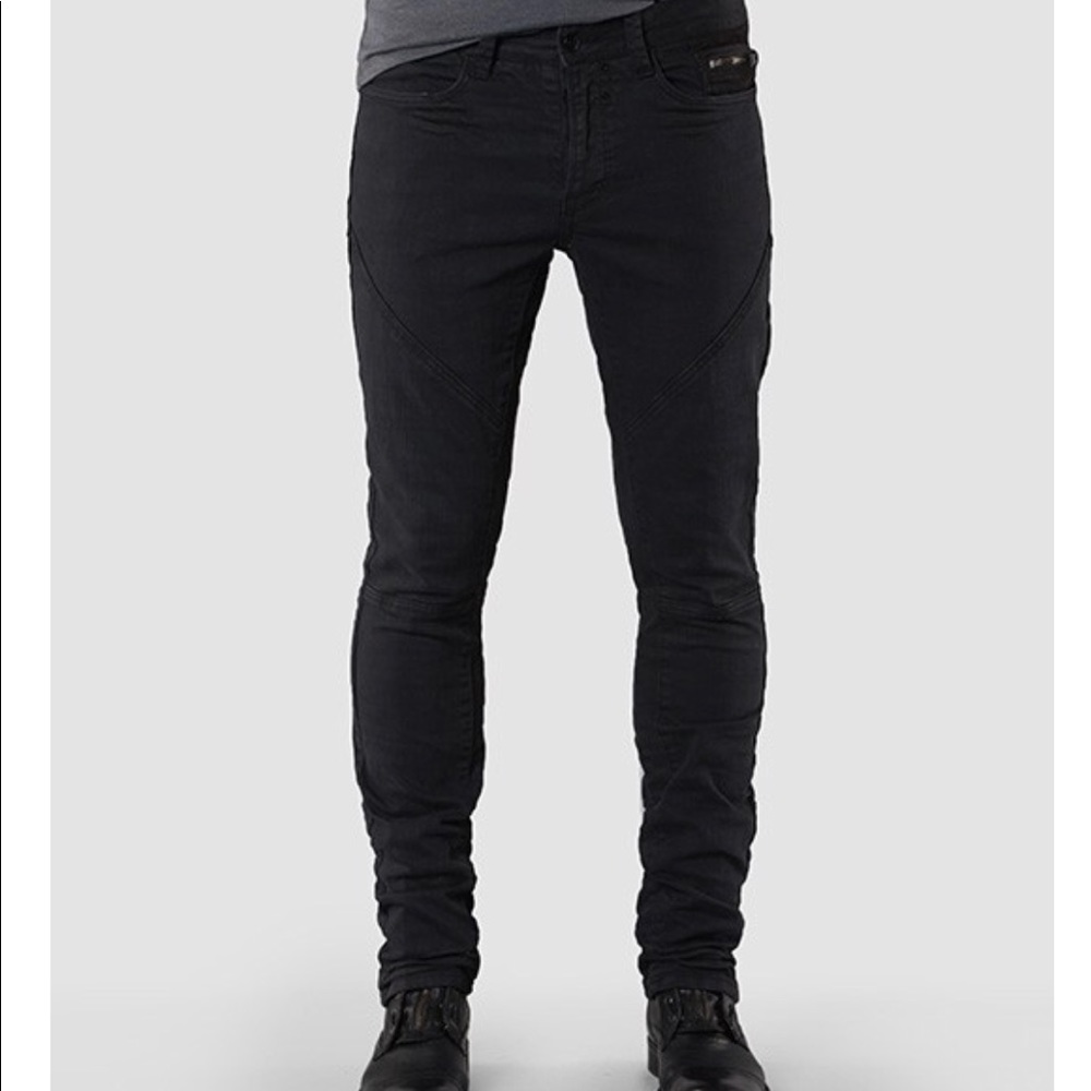 Host pick! Rogue Rocker Jean. Skinny. Slim